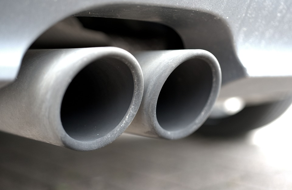 Die Entwicklung der letzten Monate habe die IHK in dieser Auffassung bestätigt: Zum einen sei der im betroffenen Abschnitt des Heiligengeistwalls gemessene Stickstoffdioxidwert im Jahresvergleich 2018 leicht gesunken. Zum anderen hätten Nachmessungen im Auftrag des Niedersächsischen Umweltministers Olaf Lies deutlich gezeigt, dass insbesondere in Wohnbereichen der Grenzwert von 40 Mikrogramm deutlich unterschritten werde.