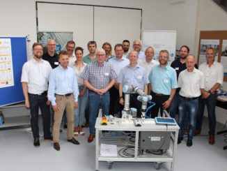Wo Mensch und Roboter zusammenarbeiten – das IHK-Netzwerk Industrie 4.0 zu Gast im Labor für Handhabungstechnik und Robotik der Hochschule Osnabrück.