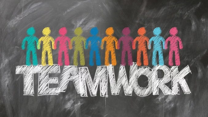 Teambuilding und Teamwork: 10 Ideen für gelungene Teamevents