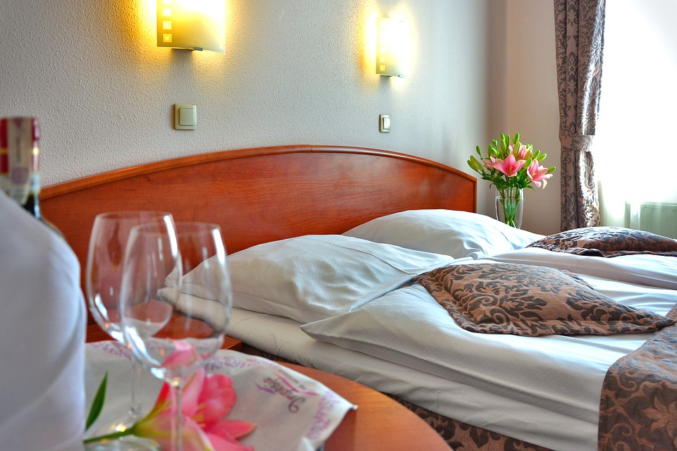 Hotelreinigung - Worauf Hoteliers bei der Beauftragung eines Dienstleisters achten sollten