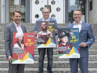 „Ja, ich will“ – Kammern und Arbeitgeberverband werben bei emsländischen Unternehmen mit Plakatkampagne pro Impfung