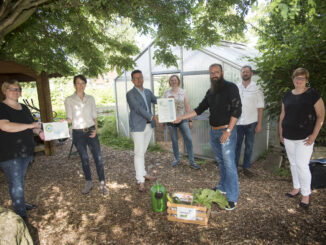 Erneut Zertifikatsübergabe im Schulgarten: Ludwig-Windthorst-Schule ist fest „auf Kurs“