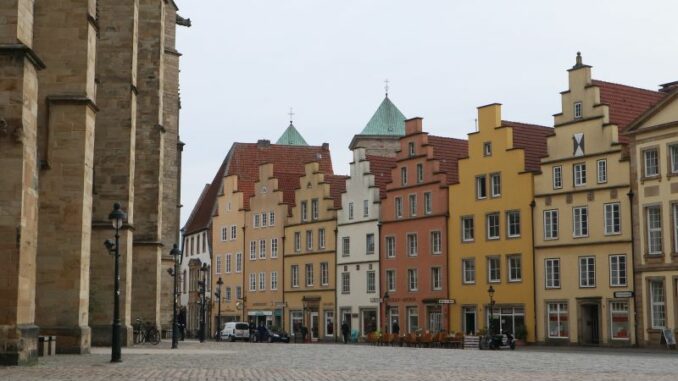Handelsstandorte profitieren von Kooperationen und verkaufsoffene Sonntage bleiben auf dem Wunschzettel: IHK-Handelsausschuss tagte in Osnabrück